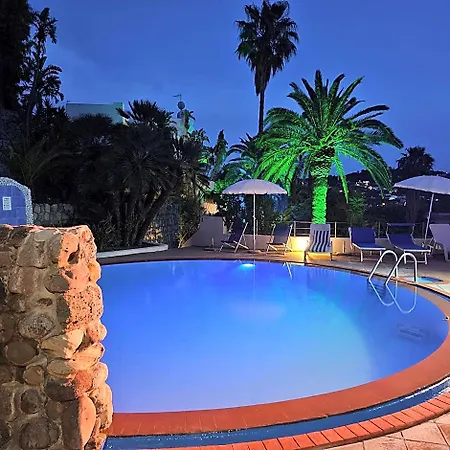 Paco Benessere & Relax Aparthotel 3*